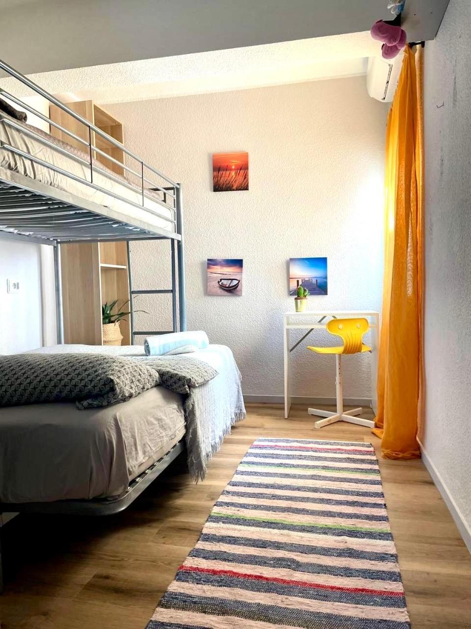 Central Loft Apartments ซานตาโปลา ภายนอก รูปภาพ